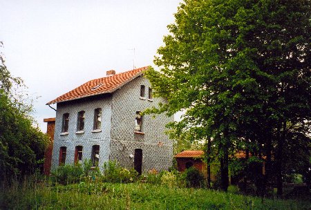 Stellwerkhaus am Bahnhof in Drestedt